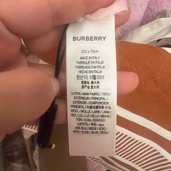 Burberry Pink Checkered Scarf - Picture 5 of 7